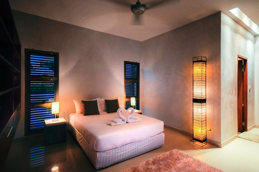 Nai Harn Beach Villa Экстерьер фото